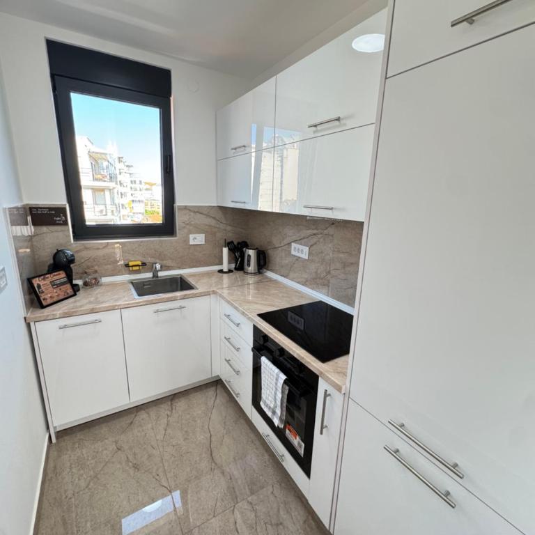Lux Apartment near Ada Mall & Lake - Appartement 2 Chambres - 4