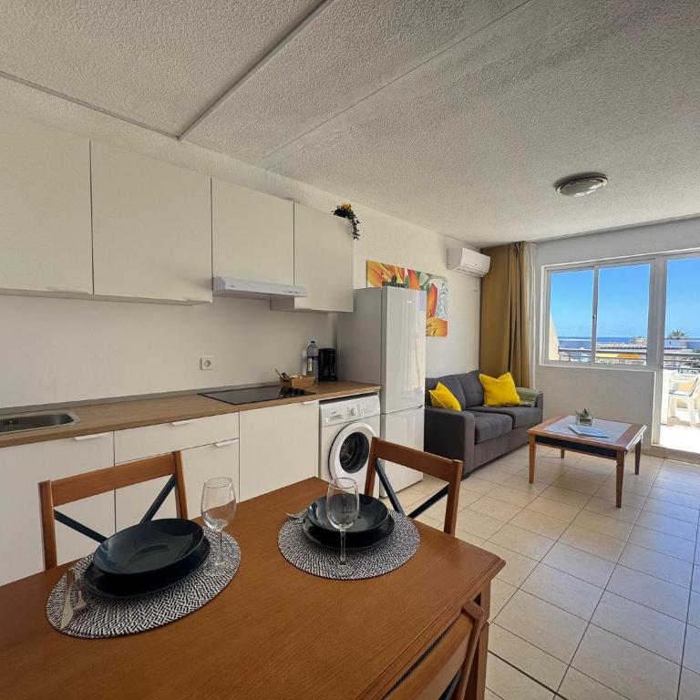 The House of Nonni Ventura - beachfront, ocean view, Wi-Fi, aircon, swimming pool - Apartamento de 1 dormitorio - 6