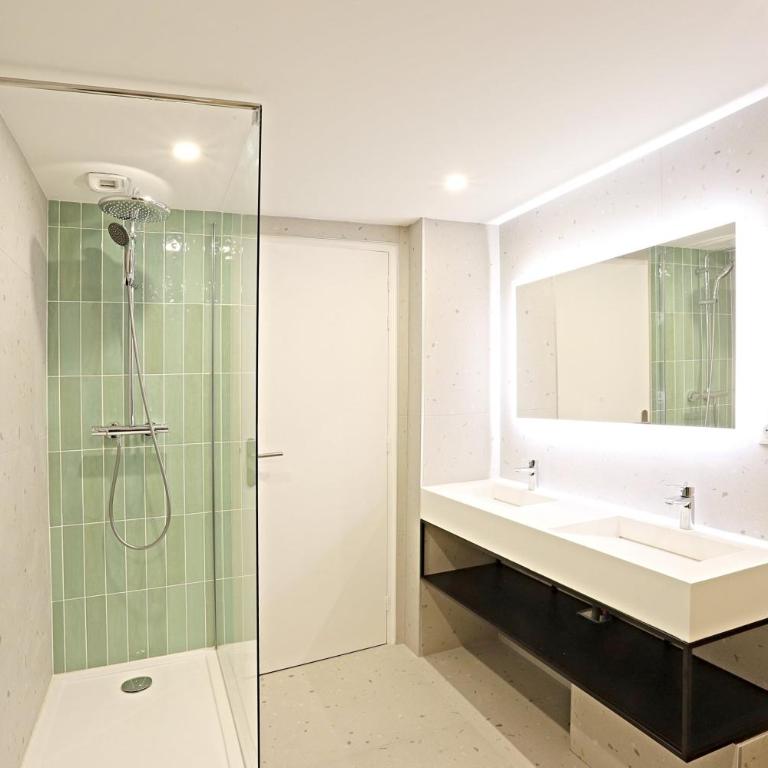 Luxurious Duplex with Private Sauna & Home Theater - Appartamento con 1 Camera da Letto - 24
