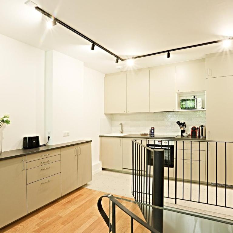 Luxurious Duplex with Private Sauna & Home Theater - Appartamento con 1 Camera da Letto - 8