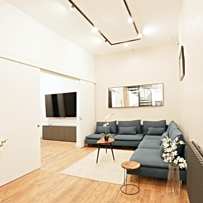 Luxurious Duplex with Private Sauna & Home Theater - Appartamento con 1 Camera da Letto - 17