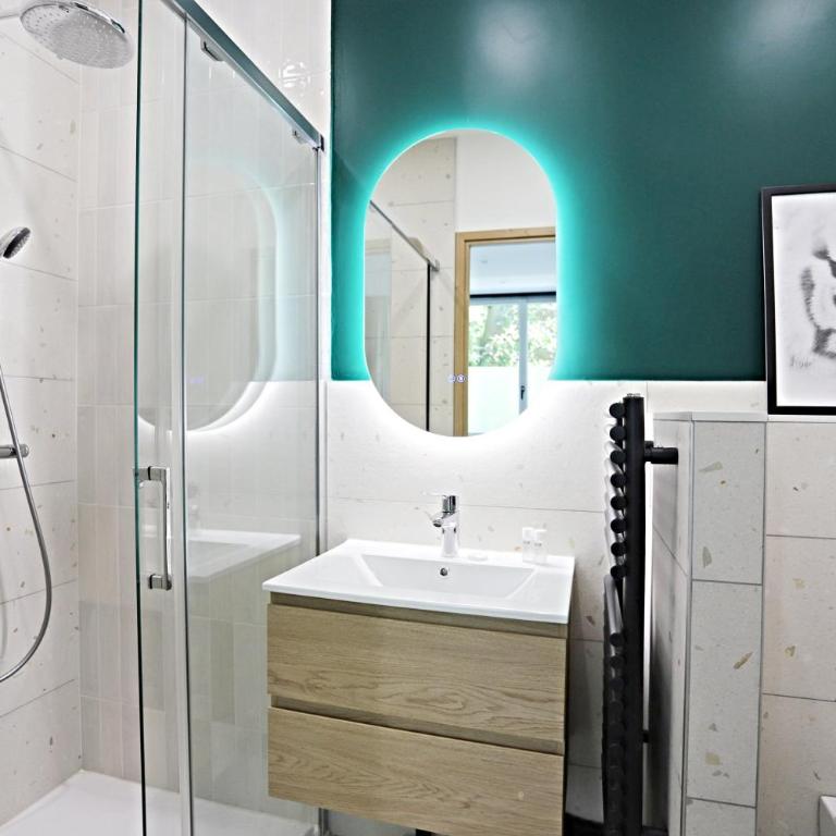 Luxurious Duplex with Private Sauna & Home Theater - Appartamento con 1 Camera da Letto - 14