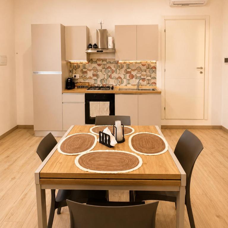 Tenuta Saracena - Suite King con Vasca Idromassaggio - 9