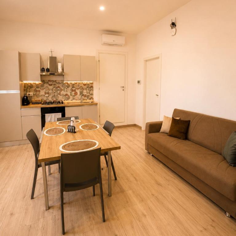 Tenuta Saracena - Suite King con Vasca Idromassaggio - 10
