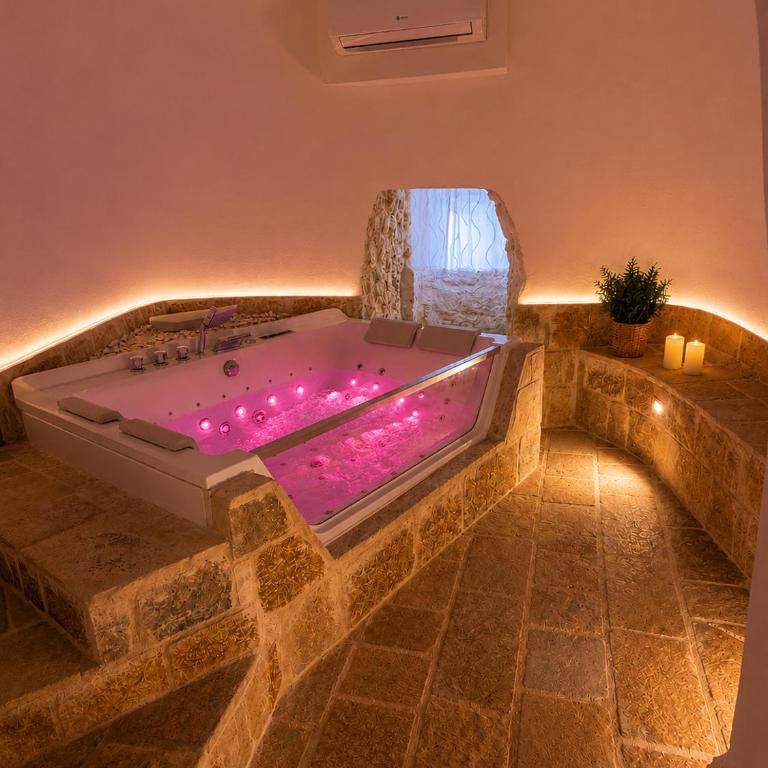 Tenuta Saracena - Suite King con Vasca Idromassaggio - 17