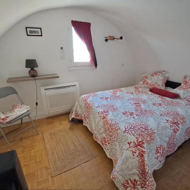 Appt 80 m2 vue port avec baignoire balnéo - Appartement 2 Chambres - 8