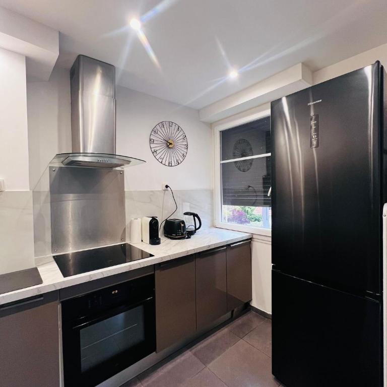 GRAND STUDIO RENOVE A CANNES IDEAL VACANCES et CONGRES - MER A PIED! - Appartement 1 Chambre - 11