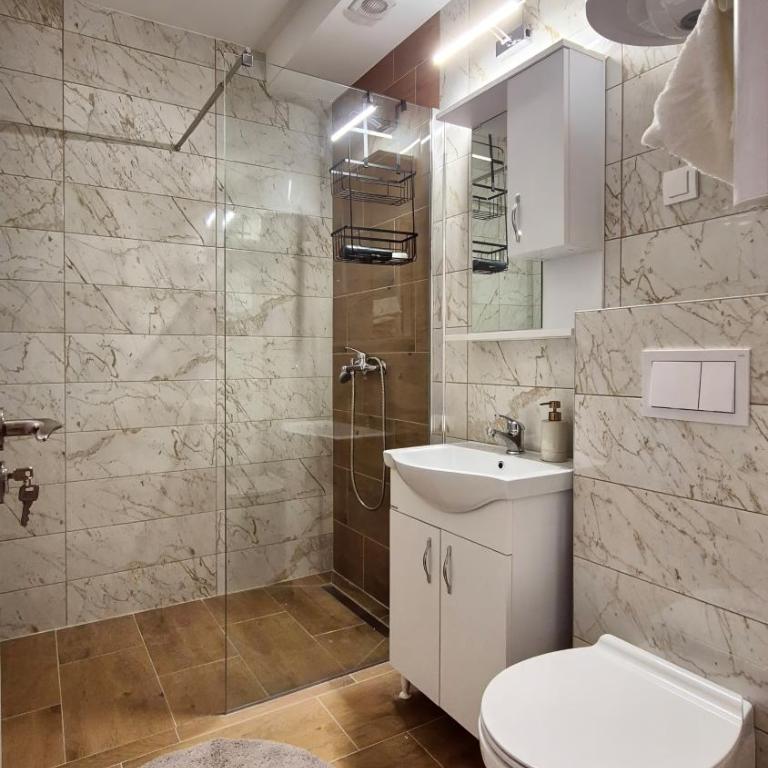 Forest Loft - One-Bedroom Apartment - 14