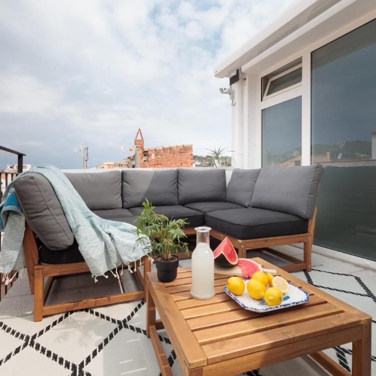 LETS HOLIDAYS CENTRIC HOUSE with PARKING - Casa de 3 dormitorios - 1