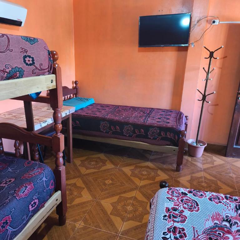 HOSTAL LUCERO - Private room with shared bathroom - 5