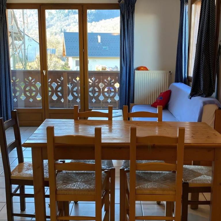 Chalet de l'Ardoisière - Appartement 2 Chambres avec Vue sur la Montagne - 10