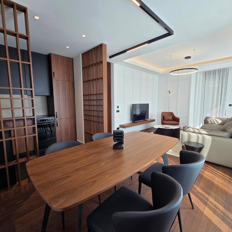 Paster Plaza deluxe apartments - Apartman s 2 Spavaće Sobe sa Balkonom i Terasom - 3