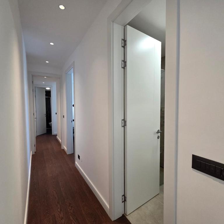 Paster Plaza deluxe apartments - Apartman s 2 Spavaće Sobe sa Balkonom i Terasom - 7