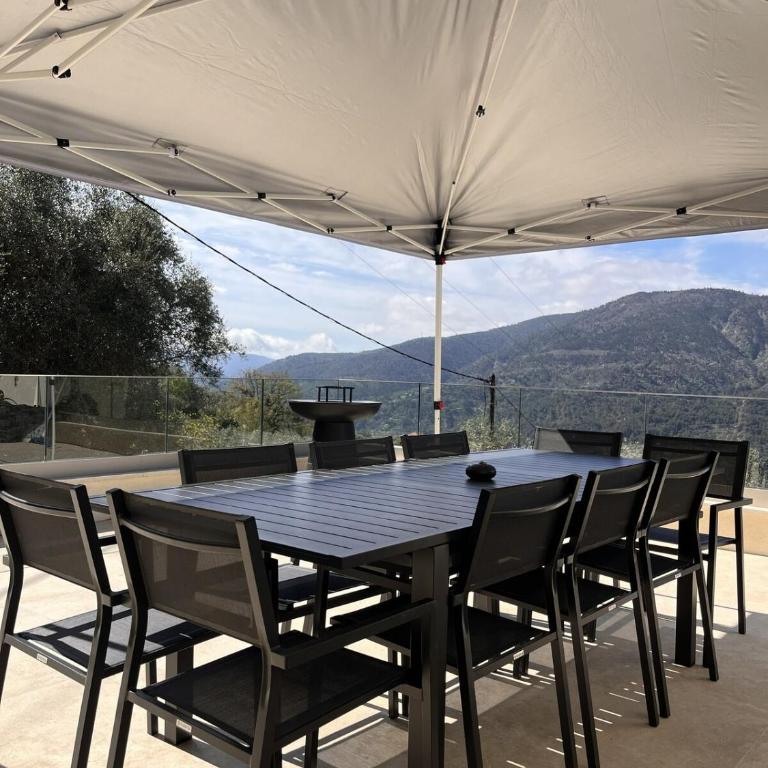Villa Bikara, neuve, élégante et lumineuse proche de Nice - Villa - 41
