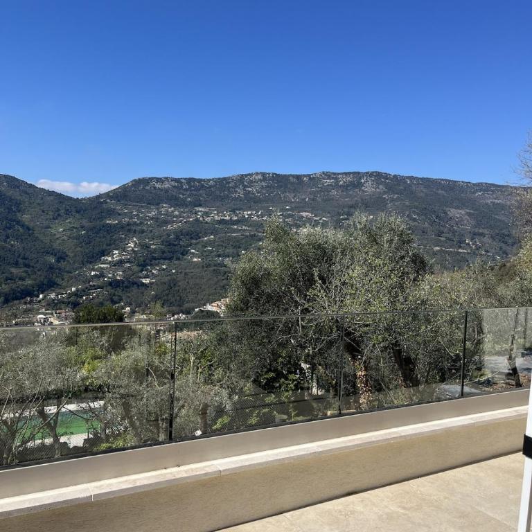 Villa Bikara, neuve, élégante et lumineuse proche de Nice - Villa - 53
