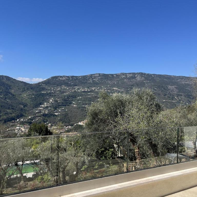 Villa Bikara, neuve, élégante et lumineuse proche de Nice - Villa - 64