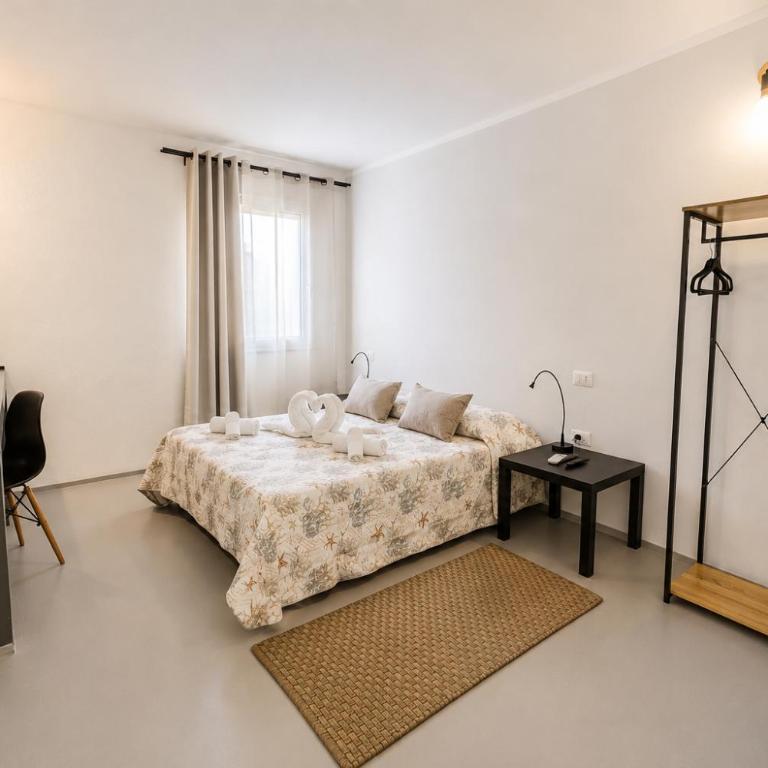 Ruoni Modern Rooms - Posizione strategica tra Santa Teresa, Palau e La Maddalena - Camera Matrimoniale Deluxe - 3
