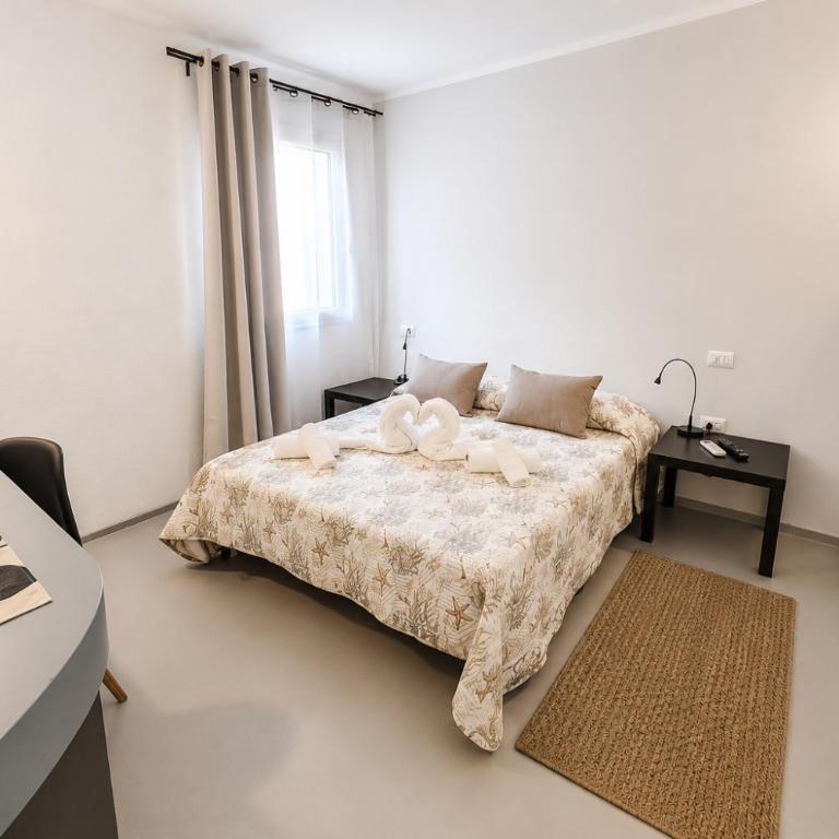 Ruoni Modern Rooms - Posizione strategica tra Santa Teresa, Palau e La Maddalena - Camera Matrimoniale Deluxe - 4