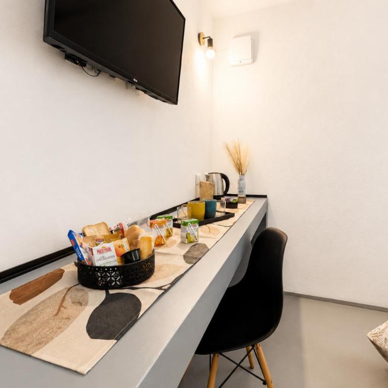 Ruoni Modern Rooms - Posizione strategica tra Santa Teresa, Palau e La Maddalena - Camera Matrimoniale Deluxe - 6