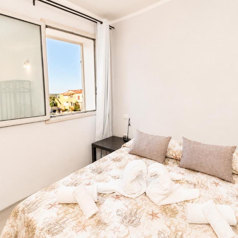 Ruoni Modern Rooms - Posizione strategica tra Santa Teresa, Palau e La Maddalena - Camera Matrimoniale Deluxe - 9