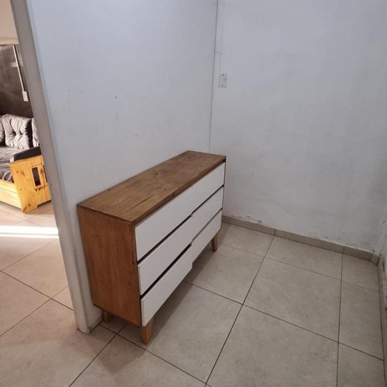 Casa en el centro de Remedios de Escalada - Apartamento de 1 dormitorio - 3