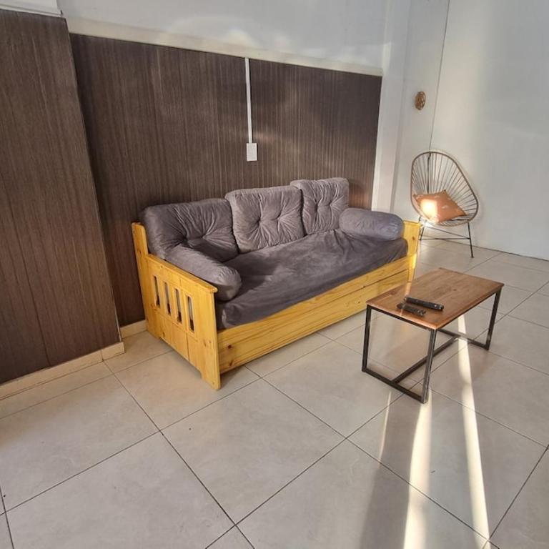 Casa en el centro de Remedios de Escalada - Apartamento de 1 dormitorio - 10