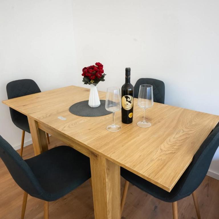 Brown - Apartman sa 2 Spavaće Sobe - 3