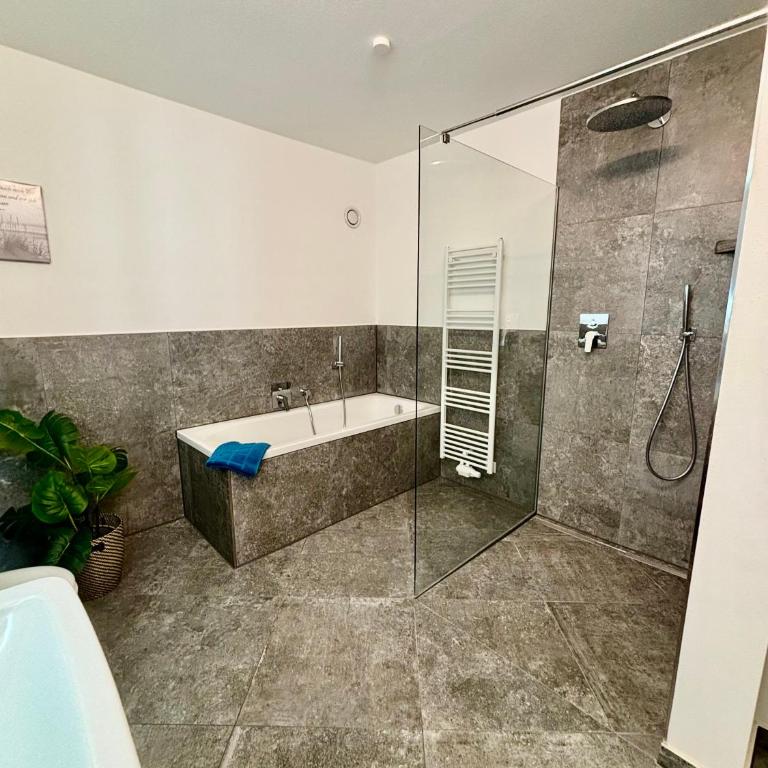 Uii Apartments Oberaudorf - Deluxe Apartment mit Balkon und 2 Schlafzimmern - 12
