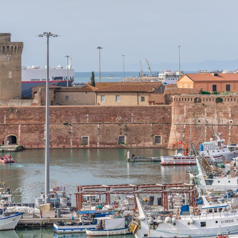 Porto Mediceo - Double Room with Balcony and Sea View - 21