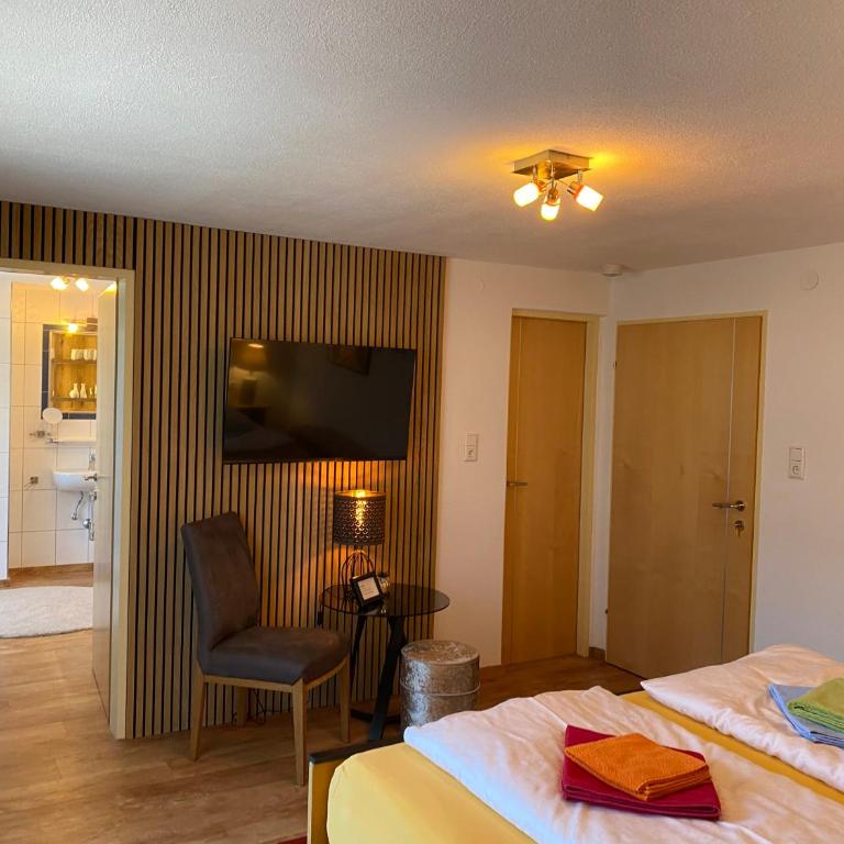 Gästehaus Judith - Apartment mit 2 Schlafzimmern und Balkon - 2