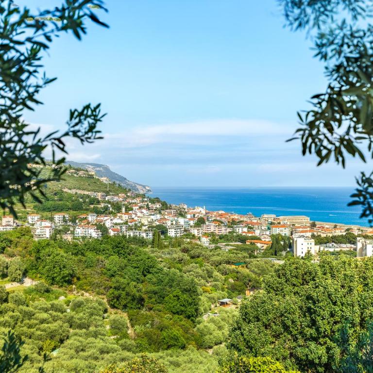 Hostdomus - Il Belvedere - Appartamento con 2 Camere da Letto - 2