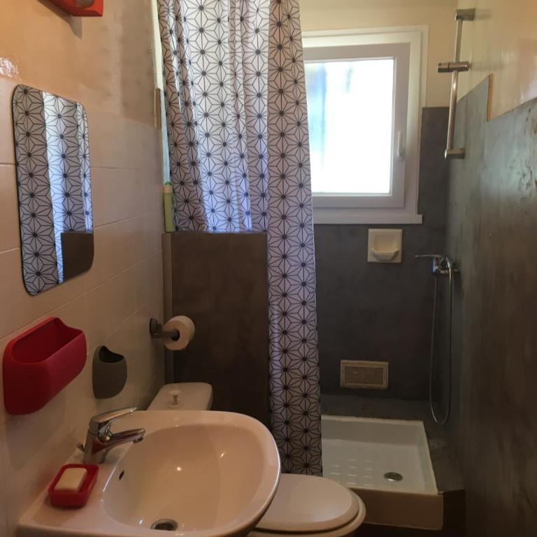 Maison de ville avec piscine - Casa de 2 dormitorios - 10