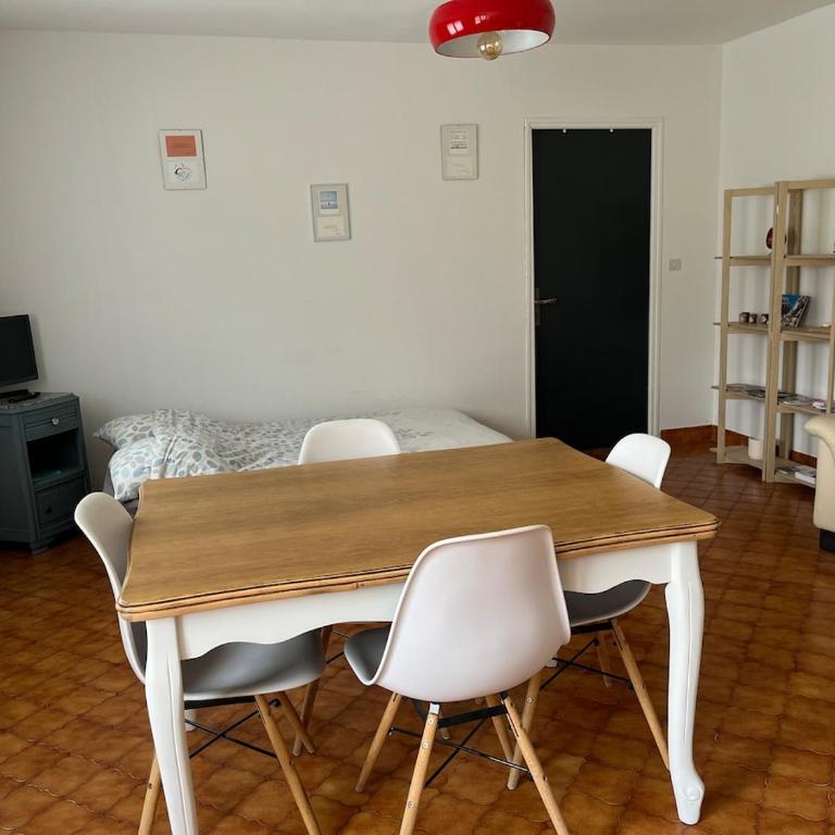 Maison de ville avec piscine - Casa de 2 dormitorios - 17