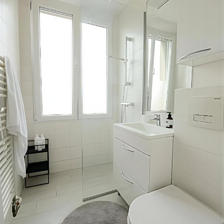 Dvor Center Apartment,14th Floor City View - Two-Bedroom Apartment - 4