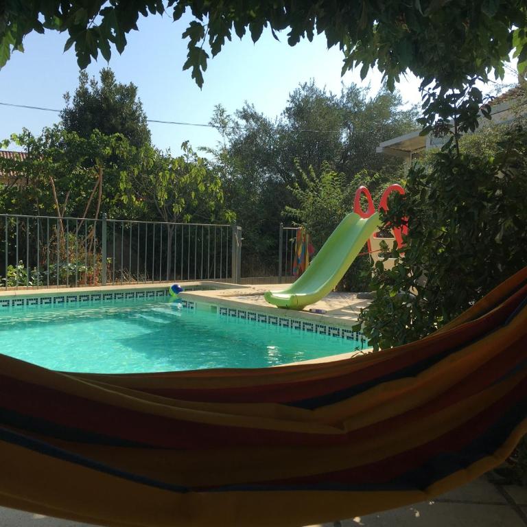 Maison de ville avec piscine - Casa de 2 dormitorios - 4