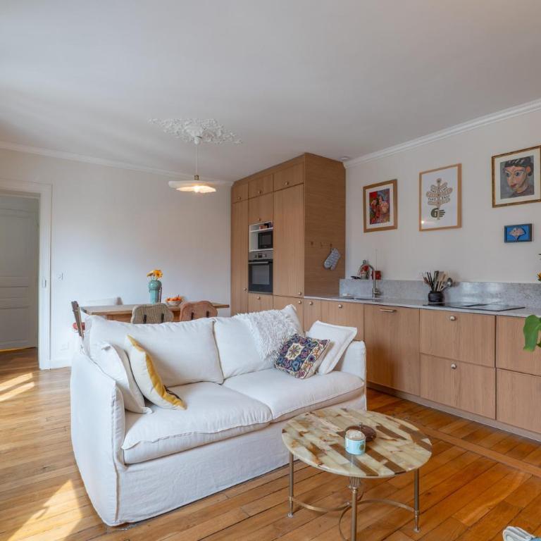 Charming 1BR Top Floor in Montmartre with Elevator - Appartement - 3