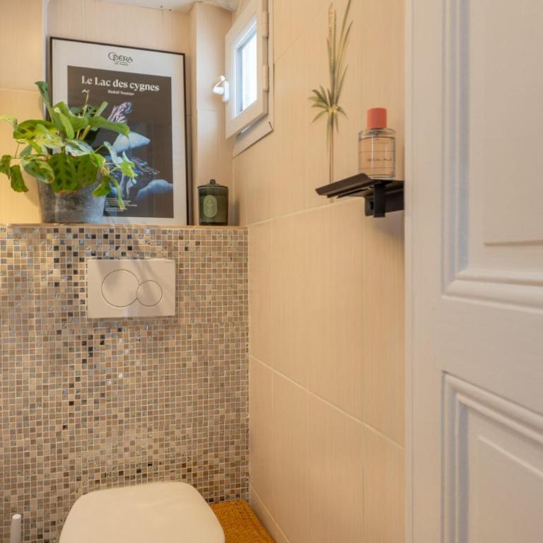 Charming 1BR Top Floor in Montmartre with Elevator - Appartement - 21