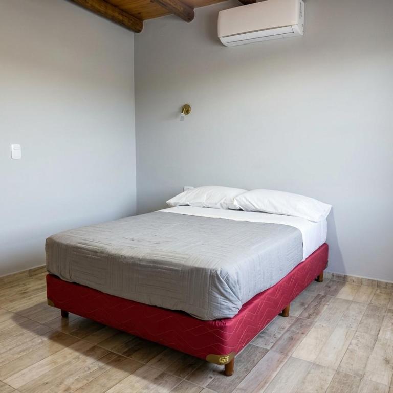 Cabañas familiares - Pileta, juegos y parque - Two-Bedroom House - 7