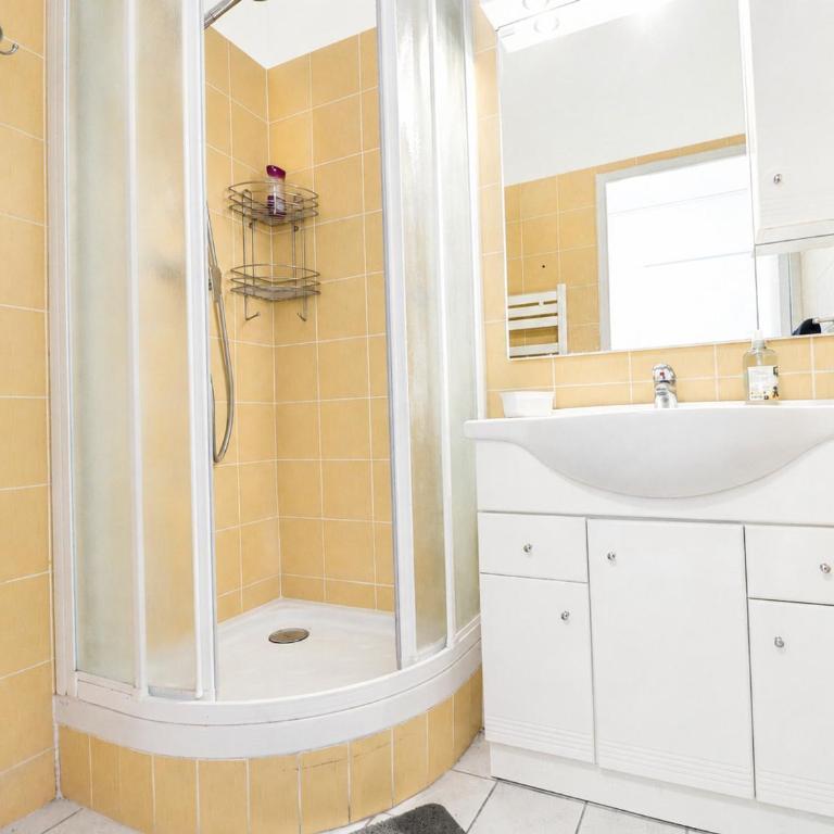 Charmant T2 à Sète avec garage privé - FR-1-472A-313 - Apartment - 12