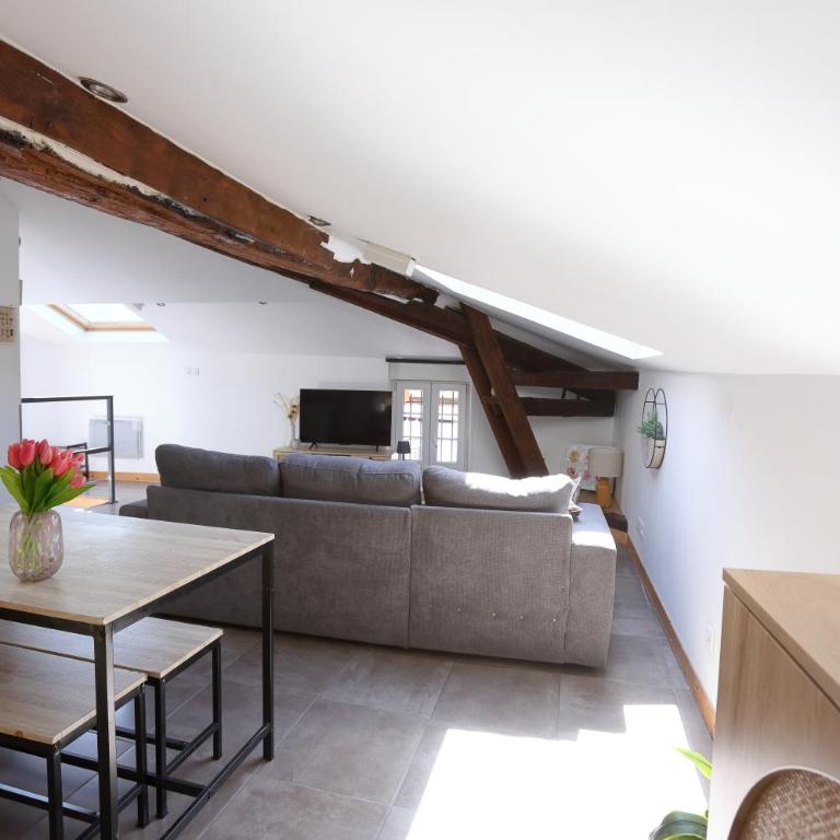 Appartement lumineux tout équipé - Appartement 2 Chambres - 7