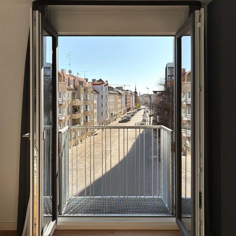 Limehome Munich Theresienwiese - Suite mit Balkon - 6