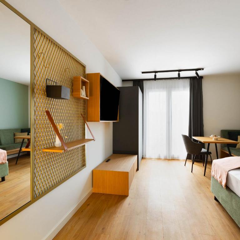 Limehome Munich Theresienwiese - Suite with balcony (Barrier-free) - 7