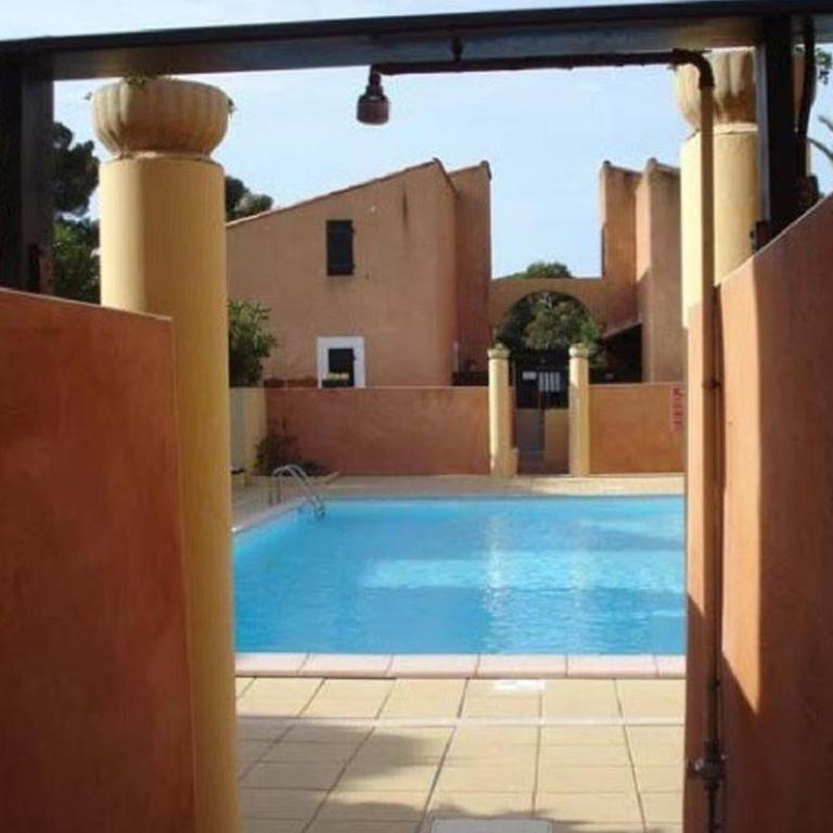 Villa Mitoyenne Calme avec Piscine, Clim et Parking pour 4 Pers. - FR-1-607-179 - Villa - 20