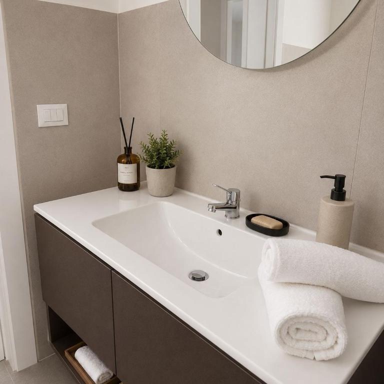 VK Rooms - Deluxe Double Room - 11