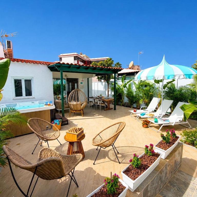 Oasis Beach Home III The Paradise with private Jacuzzi - Three-Bedroom Villa - 2