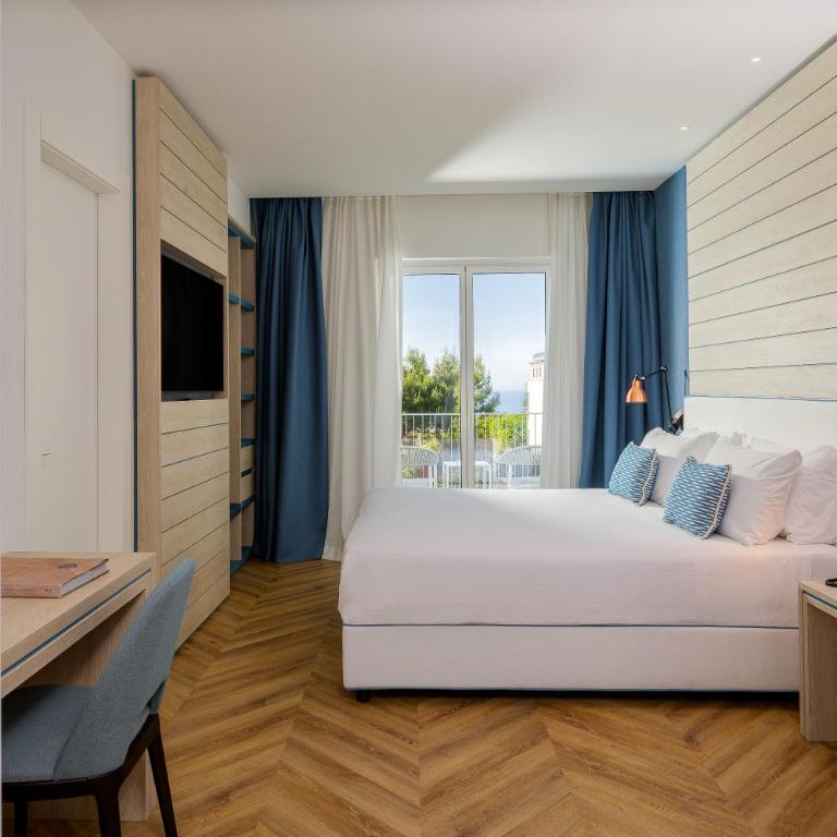 Hotel Tirrenia - Camera Superior Matrimoniale/Doppia con Letti Singoli con Vista Mare - 6