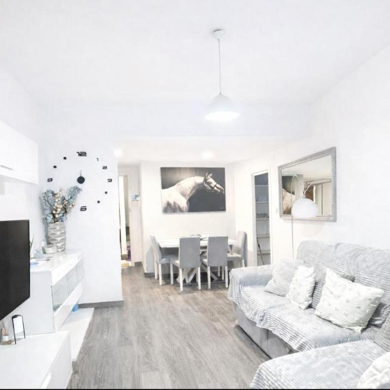 Oasis - One-Bedroom Apartment - 1