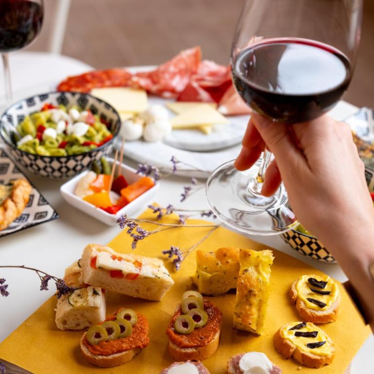 Badia Giulia Prestigious Historical B&B, Camaiore - Adults Only - No Pets - Camera Queen Superior - 2