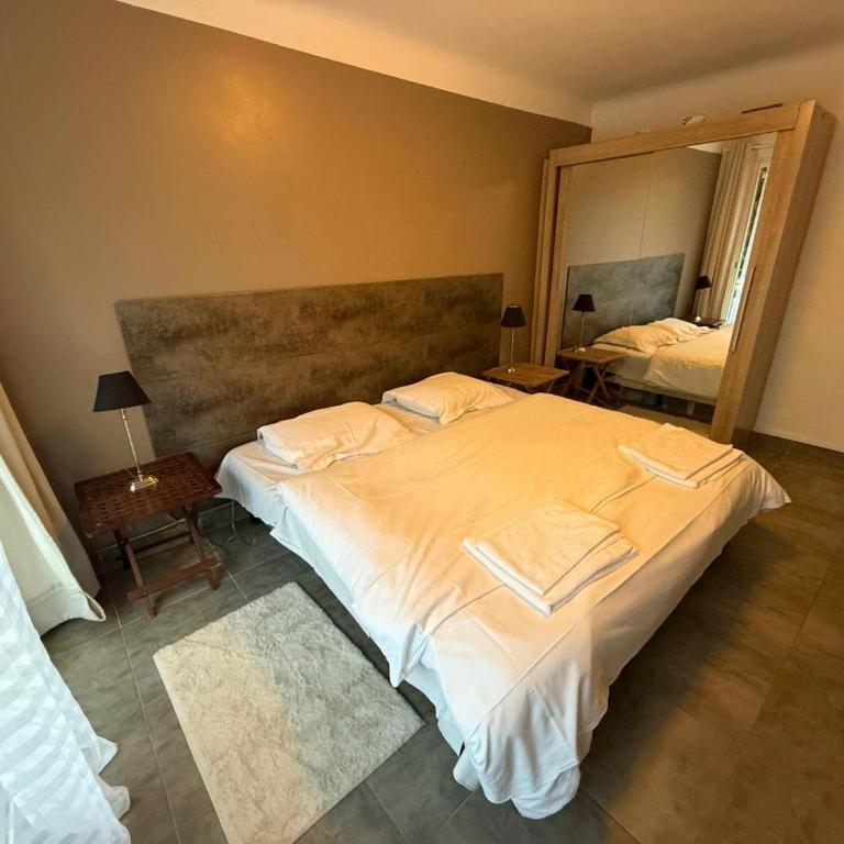 Stylish Cannes Apartment,only 60m to Sandy Beach, Privat 80m2 Garden, Central Location - Appartement - Vue sur Jardin - 24