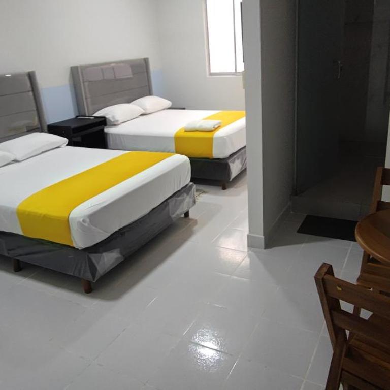 Hostal Independencia - Quadruple Room - 4